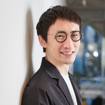片山　俊大　氏
